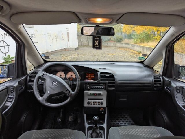 Синій Опель Зафіра, об'ємом двигуна 1.8 л та пробігом 540 тис. км за 3200 $, фото 13 на Automoto.ua