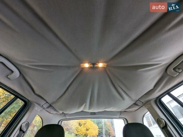 Синій Опель Зафіра, об'ємом двигуна 1.8 л та пробігом 540 тис. км за 3000 $, фото 15 на Automoto.ua