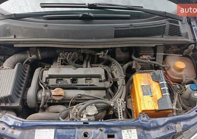 Синій Опель Зафіра, об'ємом двигуна 1.8 л та пробігом 293 тис. км за 3200 $, фото 3 на Automoto.ua