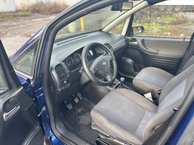 Синий Опель Зафира, объемом двигателя 1.8 л и пробегом 267 тыс. км за 4300 $, фото 6 на Automoto.ua