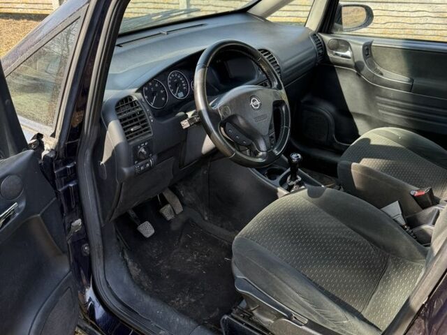 Синий Опель Зафира, объемом двигателя 2.2 л и пробегом 300 тыс. км за 2600 $, фото 8 на Automoto.ua