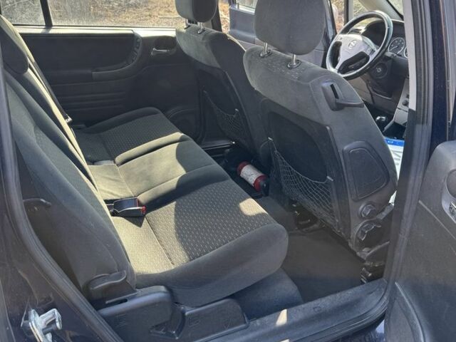 Синий Опель Зафира, объемом двигателя 2.2 л и пробегом 300 тыс. км за 2600 $, фото 10 на Automoto.ua