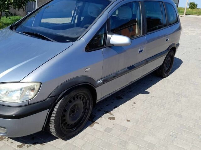 Синий Опель Зафира, объемом двигателя 2 л и пробегом 111 тыс. км за 2800 $, фото 2 на Automoto.ua