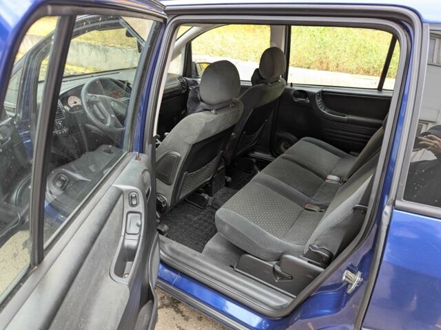 Синій Опель Зафіра, об'ємом двигуна 1.8 л та пробігом 540 тис. км за 3200 $, фото 16 на Automoto.ua