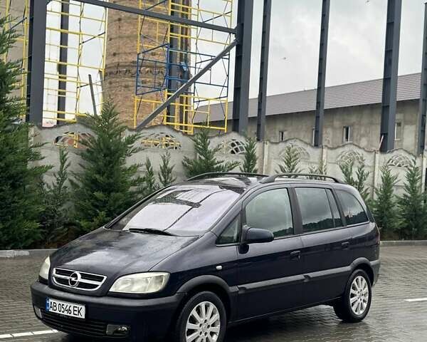 Синий Опель Зафира, объемом двигателя 2 л и пробегом 295 тыс. км за 3350 $, фото 3 на Automoto.ua