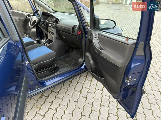 Синий Опель Зафира, объемом двигателя 1.8 л и пробегом 231 тыс. км за 3950 $, фото 18 на Automoto.ua