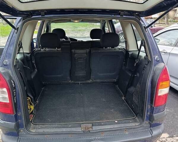 Синий Опель Зафира, объемом двигателя 2.2 л и пробегом 400 тыс. км за 2800 $, фото 5 на Automoto.ua