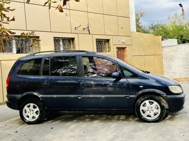 Синий Опель Зафира, объемом двигателя 2 л и пробегом 200 тыс. км за 1950 $, фото 9 на Automoto.ua