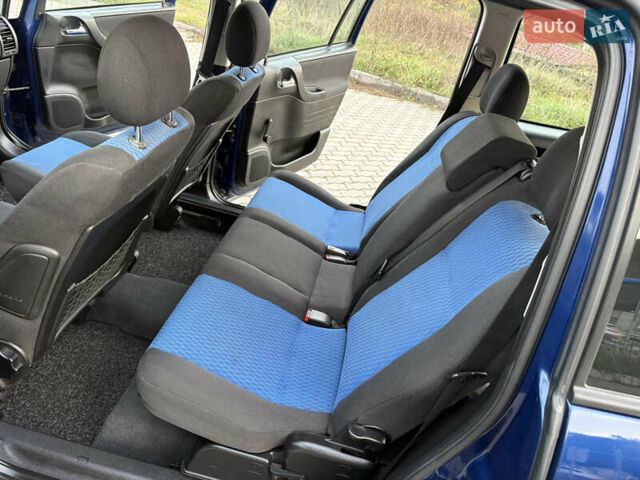 Синий Опель Зафира, объемом двигателя 1.8 л и пробегом 231 тыс. км за 3950 $, фото 26 на Automoto.ua