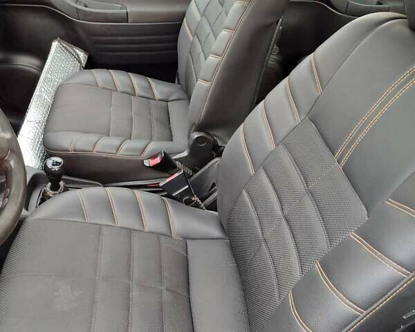 Синий Опель Зафира, объемом двигателя 2.2 л и пробегом 300 тыс. км за 4200 $, фото 4 на Automoto.ua