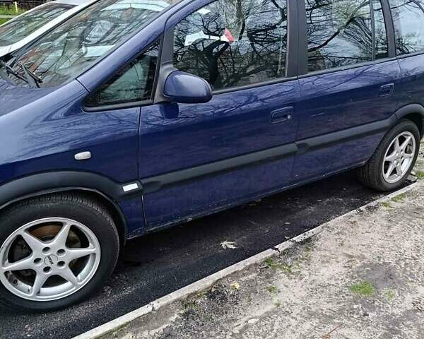 Синий Опель Зафира, объемом двигателя 2.2 л и пробегом 400 тыс. км за 2800 $, фото 2 на Automoto.ua