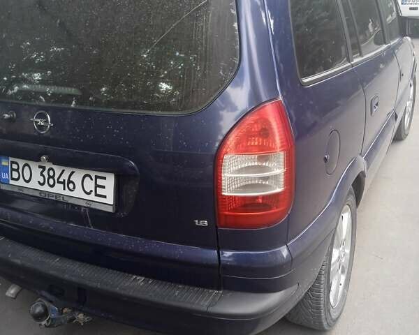 Синий Опель Зафира, объемом двигателя 1.6 л и пробегом 310 тыс. км за 4000 $, фото 5 на Automoto.ua