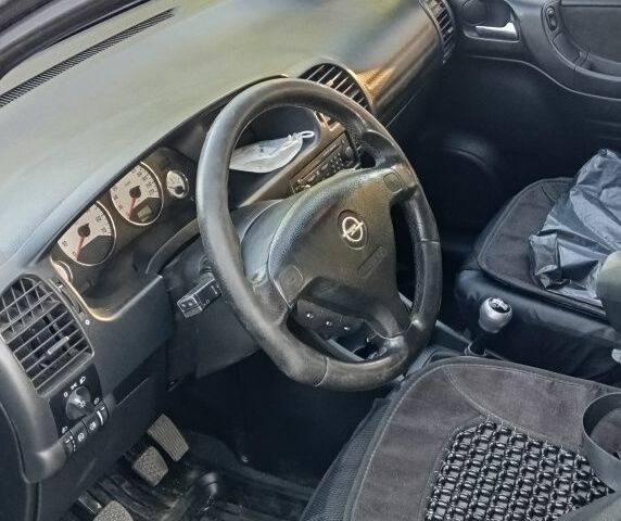 Синий Опель Зафира, объемом двигателя 1.8 л и пробегом 263 тыс. км за 4600 $, фото 5 на Automoto.ua