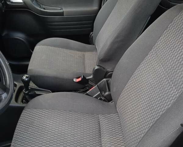 Синий Опель Зафира, объемом двигателя 1.8 л и пробегом 250 тыс. км за 4000 $, фото 19 на Automoto.ua