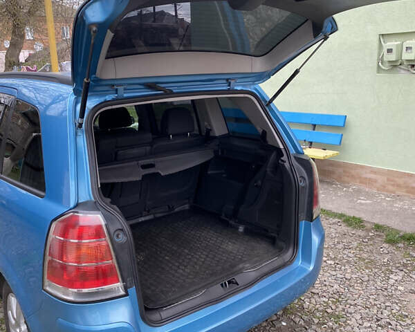 Синій Опель Зафіра, об'ємом двигуна 1.6 л та пробігом 265 тис. км за 5100 $, фото 15 на Automoto.ua
