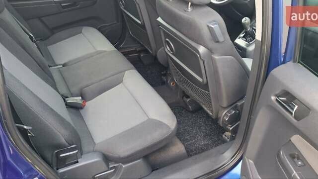 Опель Зафіра 2005 у Новоукраинке на Automoto.ua Синій Опель Зафіра, об'ємом двигуна 1.9 л та пробігом 225 тис. км за 4800 $, фото 7 на Automoto.ua