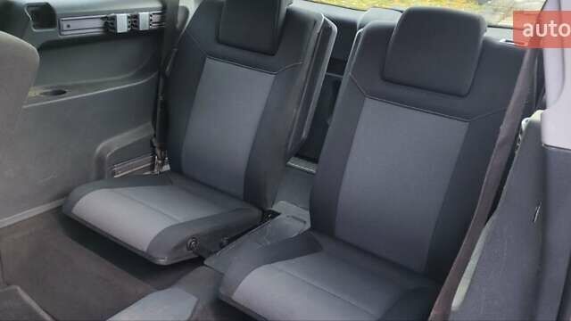 Опель Зафіра 2005 у Новоукраинке на Automoto.ua Синій Опель Зафіра, об'ємом двигуна 1.9 л та пробігом 225 тис. км за 4800 $, фото 19 на Automoto.ua