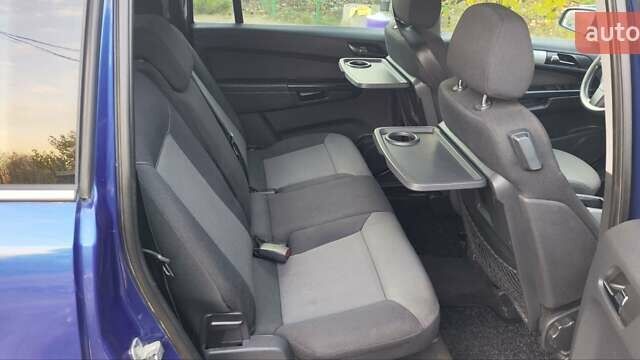 Опель Зафіра 2005 у Новоукраинке на Automoto.ua Синій Опель Зафіра, об'ємом двигуна 1.9 л та пробігом 225 тис. км за 4800 $, фото 3 на Automoto.ua