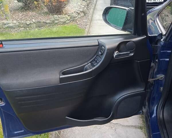 Синий Опель Зафира, объемом двигателя 1.8 л и пробегом 250 тыс. км за 4000 $, фото 11 на Automoto.ua