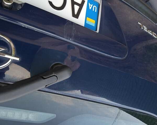 Синий Опель Зафира, объемом двигателя 1.8 л и пробегом 250 тыс. км за 4000 $, фото 3 на Automoto.ua