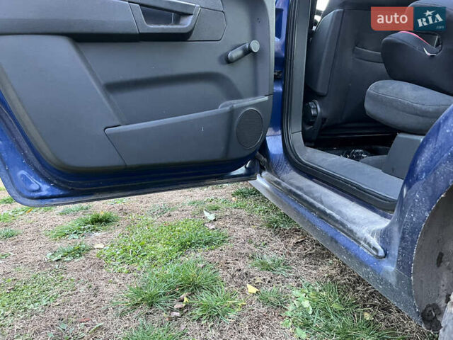 Синий Опель Зафира, объемом двигателя 1.6 л и пробегом 224 тыс. км за 5500 $, фото 7 на Automoto.ua