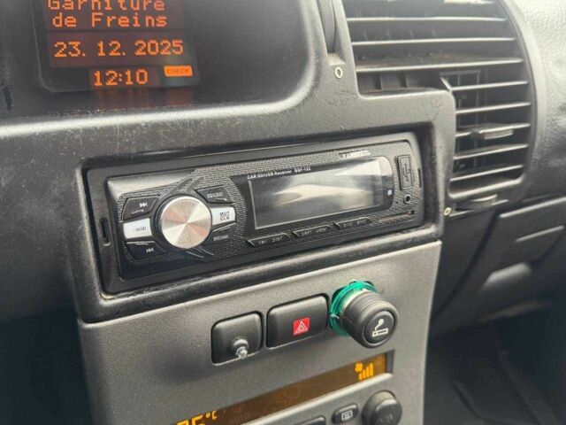 Синий Опель Зафира, объемом двигателя 0 л и пробегом 340 тыс. км за 5490 $, фото 20 на Automoto.ua