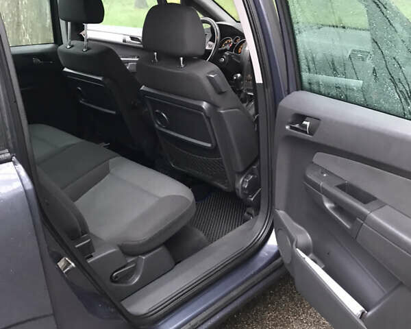 Синій Опель Зафіра, об'ємом двигуна 1.91 л та пробігом 395 тис. км за 4700 $, фото 10 на Automoto.ua