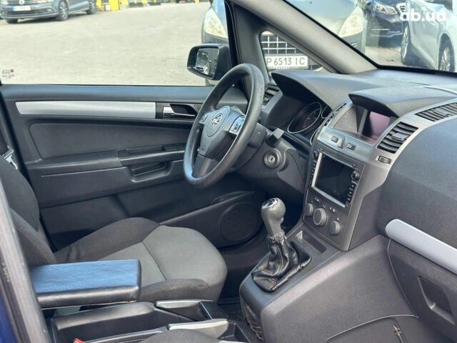 Синий Опель Зафира, объемом двигателя 1.9 л и пробегом 327 тыс. км за 4990 $, фото 25 на Automoto.ua