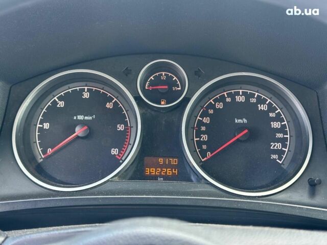 Синий Опель Зафира, объемом двигателя 1.9 л и пробегом 327 тыс. км за 4990 $, фото 21 на Automoto.ua