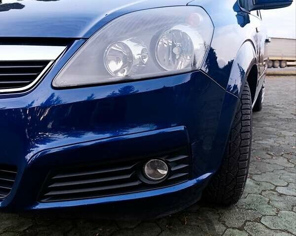 Синій Опель Зафіра, об'ємом двигуна 1.6 л та пробігом 166 тис. км за 5700 $, фото 3 на Automoto.ua