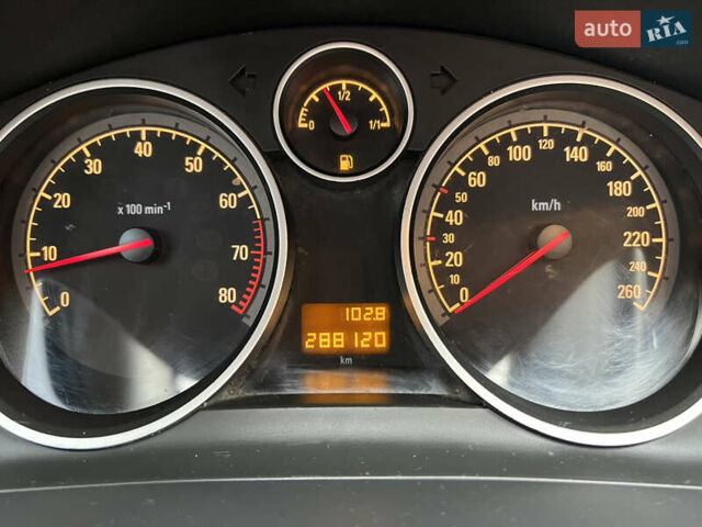 Синий Опель Зафира, объемом двигателя 1.6 л и пробегом 288 тыс. км за 4250 $, фото 33 на Automoto.ua