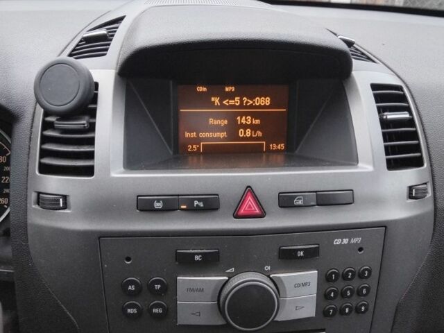 Синий Опель Зафира, объемом двигателя 1.6 л и пробегом 198 тыс. км за 5500 $, фото 7 на Automoto.ua