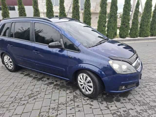 Синий Опель Зафира, объемом двигателя 1.9 л и пробегом 320 тыс. км за 4400 $, фото 3 на Automoto.ua