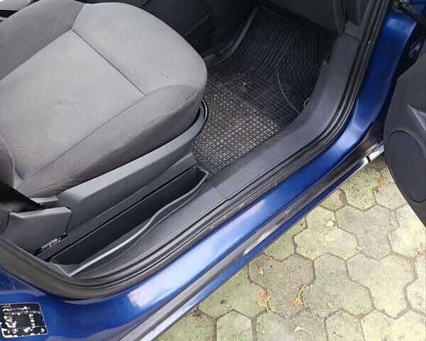 Синій Опель Зафіра, об'ємом двигуна 1.6 л та пробігом 166 тис. км за 5700 $, фото 16 на Automoto.ua