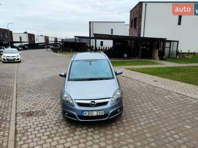 Синій Опель Зафіра, об'ємом двигуна 1.9 л та пробігом 310 тис. км за 3664 $, фото 7 на Automoto.ua