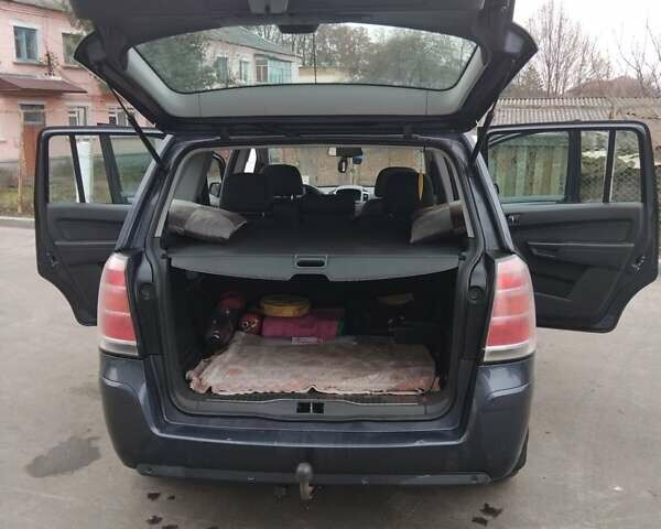 Синий Опель Зафира, объемом двигателя 1.6 л и пробегом 198 тыс. км за 5500 $, фото 7 на Automoto.ua