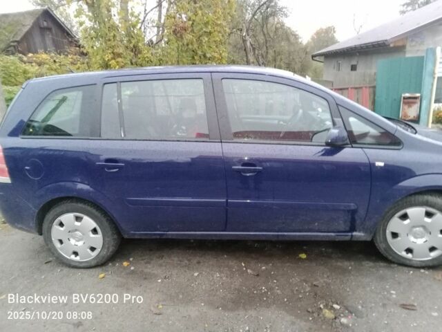 Опель Зафира 2006 в Новорад-Волынском на Automoto.ua Синий Опель Зафира, объемом двигателя 1 л и пробегом 350 тыс. км за 5000 $, фото 3 на Automoto.ua