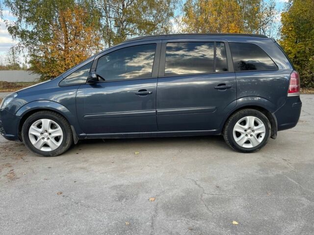 Синий Опель Зафира, объемом двигателя 1.9 л и пробегом 300 тыс. км за 4450 $, фото 5 на Automoto.ua