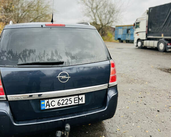 Синий Опель Зафира, объемом двигателя 1.6 л и пробегом 288 тыс. км за 4250 $, фото 5 на Automoto.ua
