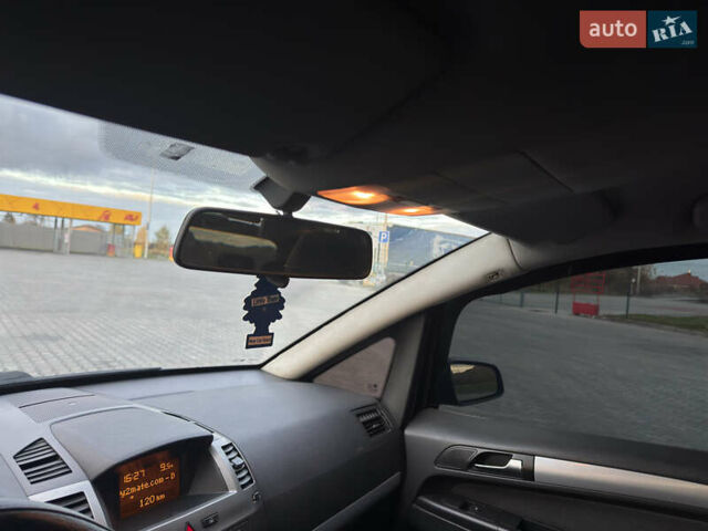 Опель Зафира 2006 в Луцке на Automoto.ua Синий Опель Зафира, объемом двигателя 1.9 л и пробегом 277 тыс. км за 4500 $, фото 22 на Automoto.ua