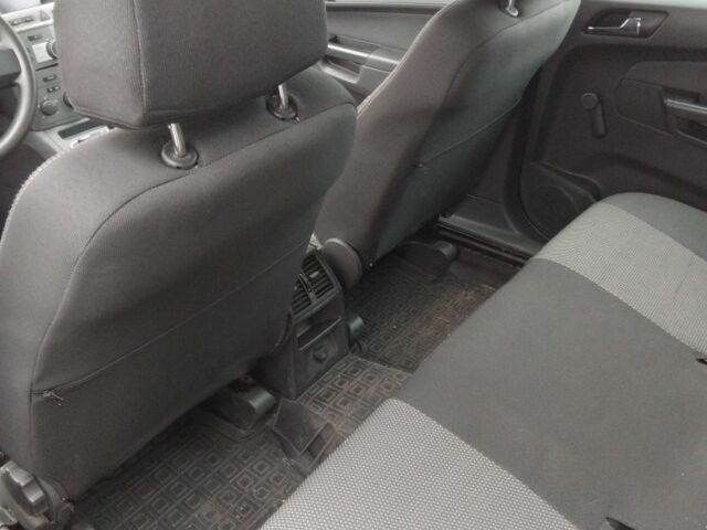 Синий Опель Зафира, объемом двигателя 1.6 л и пробегом 198 тыс. км за 5500 $, фото 13 на Automoto.ua