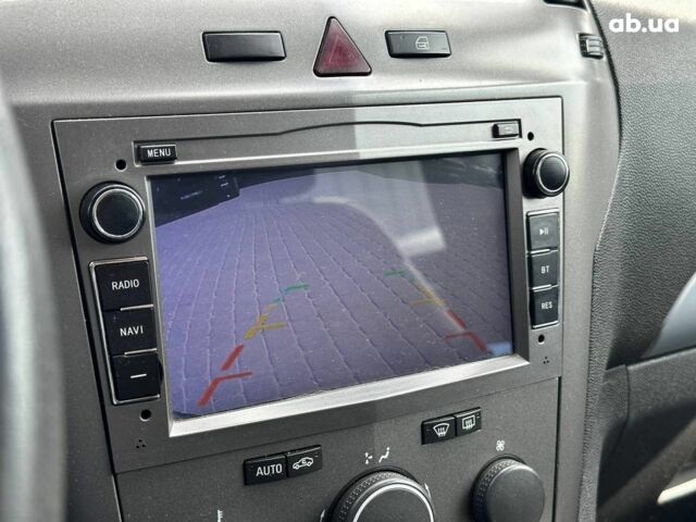 Синий Опель Зафира, объемом двигателя 1.9 л и пробегом 327 тыс. км за 4990 $, фото 26 на Automoto.ua