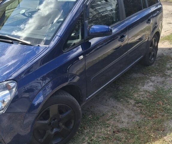Синій Опель Зафіра, об'ємом двигуна 1.8 л та пробігом 227 тис. км за 5000 $, фото 1 на Automoto.ua