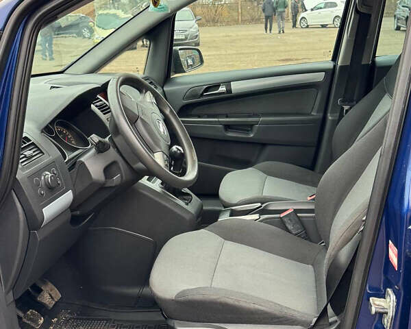 Синий Опель Зафира, объемом двигателя 1.8 л и пробегом 225 тыс. км за 5100 $, фото 16 на Automoto.ua