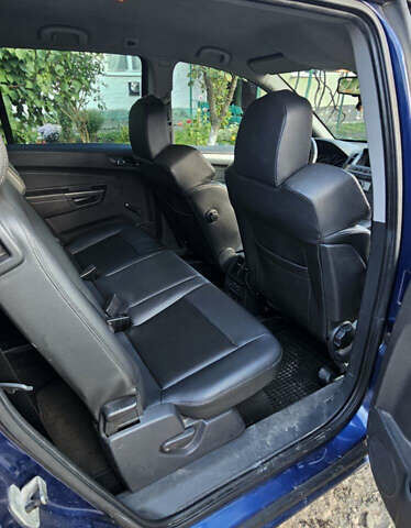 Синий Опель Зафира, объемом двигателя 1.6 л и пробегом 500 тыс. км за 5000 $, фото 5 на Automoto.ua