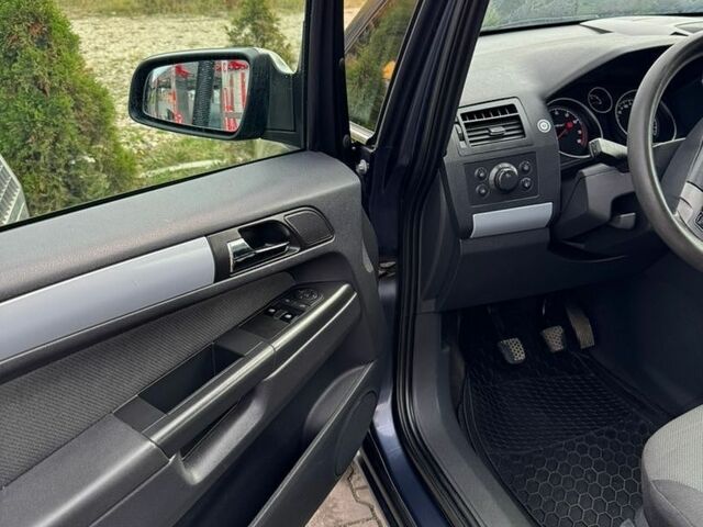 Синій Опель Зафіра, об'ємом двигуна 1.6 л та пробігом 225 тис. км за 4700 $, фото 12 на Automoto.ua