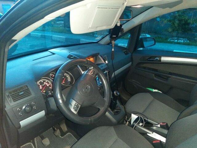 Опель Зафира 2006 в Хусте на Automoto.ua Синий Опель Зафира, объемом двигателя 1.9 л и пробегом 310 тыс. км за 5100 $, фото 5 на Automoto.ua