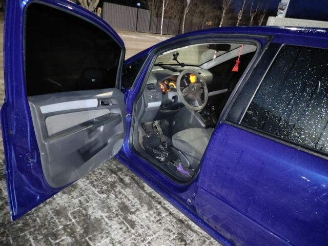 Опель Зафира 2006 в Луцке на Automoto.ua Синий Опель Зафира, объемом двигателя 1.9 л и пробегом 5 тыс. км за 4200 $, фото 6 на Automoto.ua