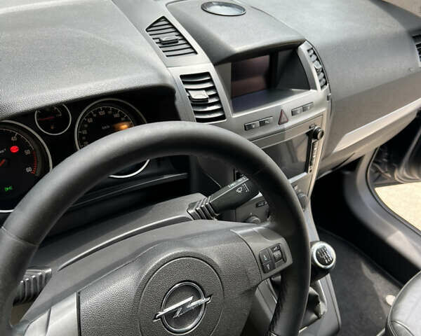 Синій Опель Зафіра, об'ємом двигуна 1.91 л та пробігом 315 тис. км за 6300 $, фото 20 на Automoto.ua