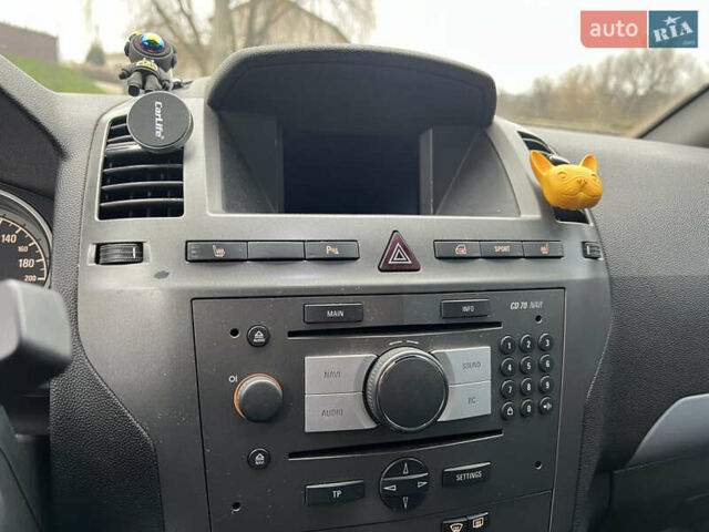 Синій Опель Зафіра, об'ємом двигуна 1.9 л та пробігом 288 тис. км за 7200 $, фото 10 на Automoto.ua